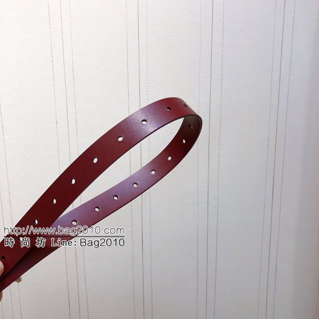 Charlotte Tilbury女士皮帶 CT標誌性的針扣腰帶  jjp1202